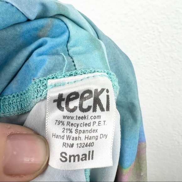 TEEKI Tarot Magik Feather Printed Yoga Hot Pants Leggings, Size Small - Picture 5 of 5